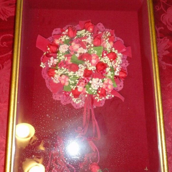 sz15.5x19 VTG 1973 ANTIQUE WEDDING BOUQUET IN A FRAME DATED FEB 17 1973 SV 3247